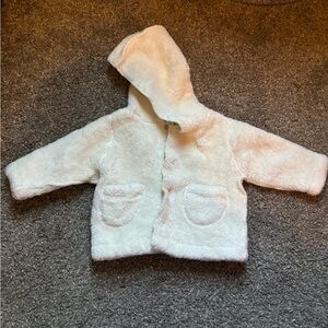 Cozy White Fleece Hooded Jacket